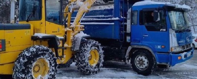 В расчистке дорог в Южно-Сахалинске были задействованы 120 единиц дорожной техники